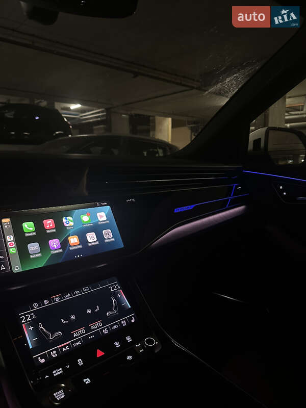 Позашляховик / Кросовер Audi Q8 2019 в Києві
