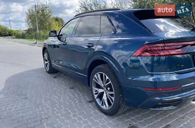 Внедорожник / Кроссовер Audi Q8 2019 в 
