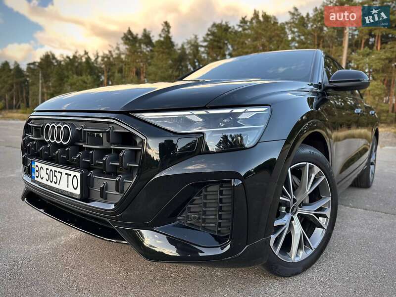 Внедорожник / Кроссовер Audi Q8 2023 в Киеве