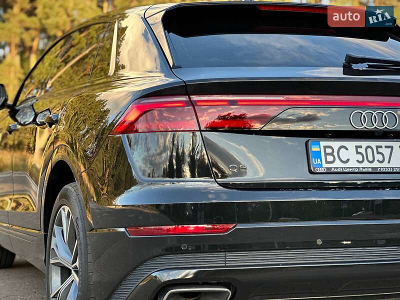 Внедорожник / Кроссовер Audi Q8 2023 в Киеве
