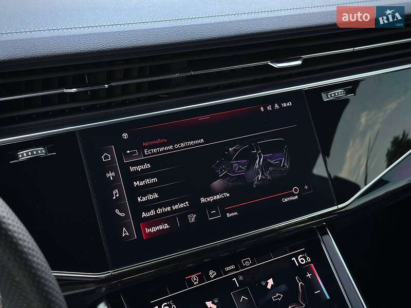 Внедорожник / Кроссовер Audi Q8 2023 в Киеве