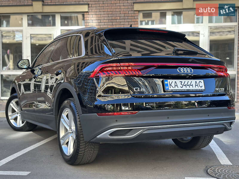 Внедорожник / Кроссовер Audi Q8 2019 в Киеве