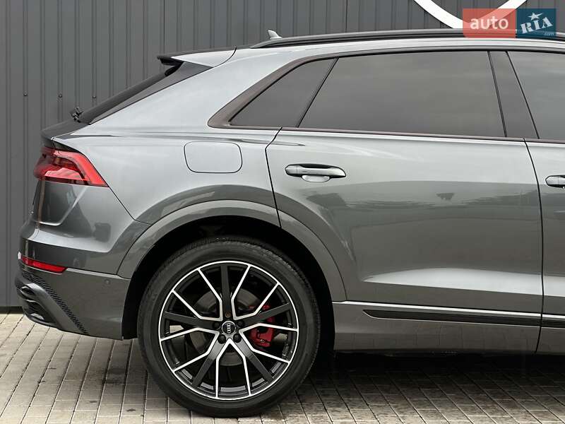 Внедорожник / Кроссовер Audi Q8 2019 в Мукачево