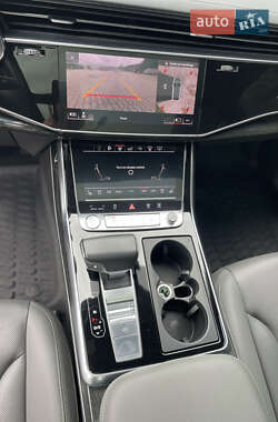 Позашляховик / Кросовер Audi Q8 2019 в 