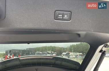 Позашляховик / Кросовер Audi Q8 2019 в 