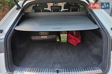 Внедорожник / Кроссовер Audi Q8 2020 в 
