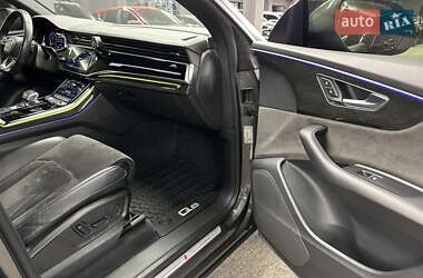 Внедорожник / Кроссовер Audi Q8 2020 в 