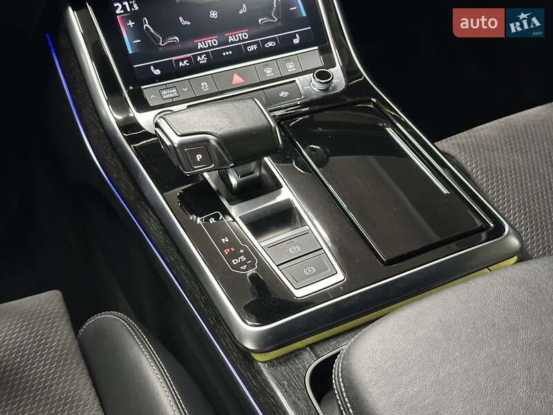 Внедорожник / Кроссовер Audi Q8 2020 в Харькове