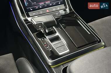 Внедорожник / Кроссовер Audi Q8 2020 в 