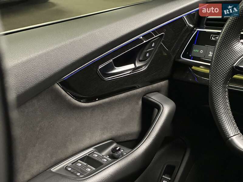 Внедорожник / Кроссовер Audi Q8 2020 в Харькове