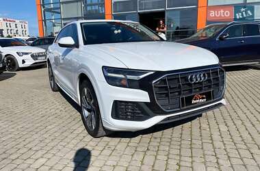 Внедорожник / Кроссовер Audi Q8 2018 в 