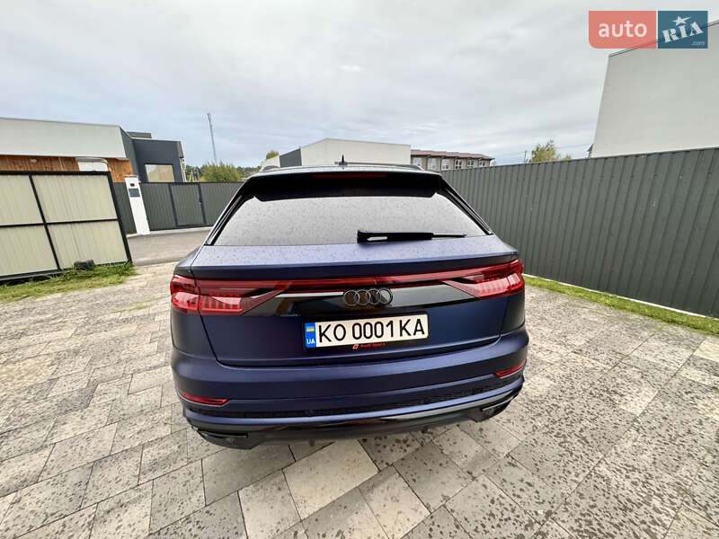 Внедорожник / Кроссовер Audi Q8 2019 в Киеве