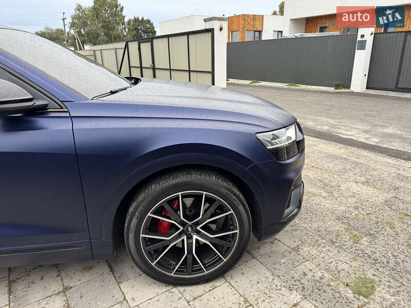 Внедорожник / Кроссовер Audi Q8 2019 в Киеве