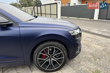 Внедорожник / Кроссовер Audi Q8 2019 в 