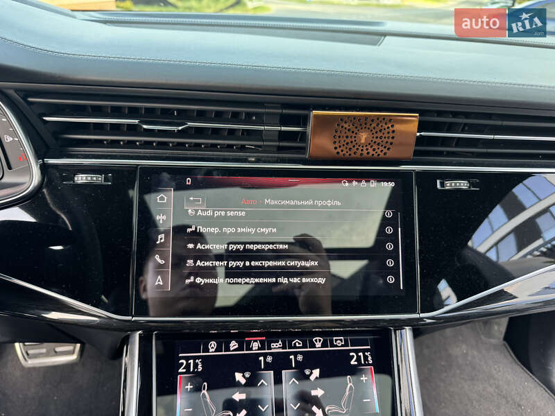 Внедорожник / Кроссовер Audi Q8 2019 в Киеве