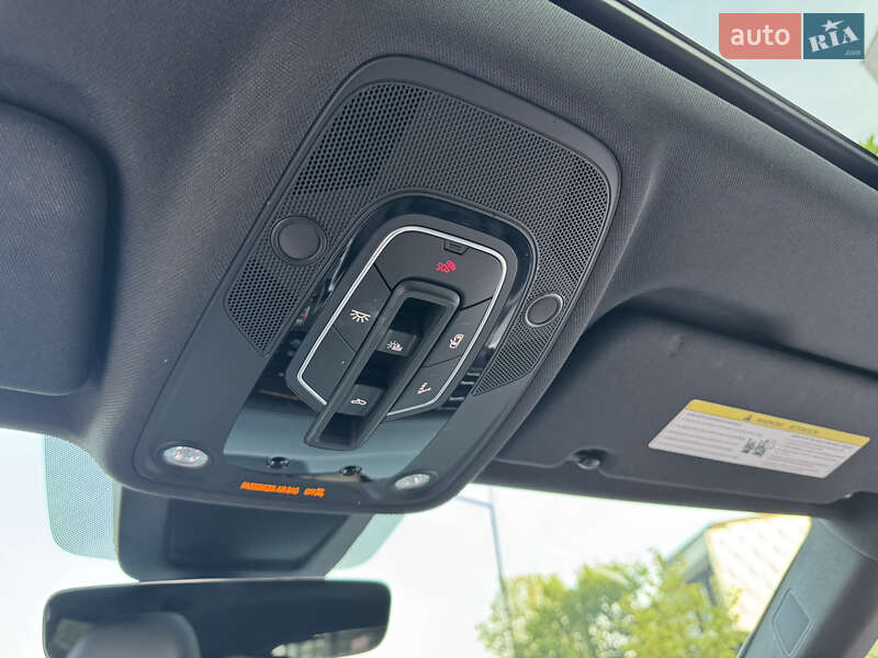 Внедорожник / Кроссовер Audi Q8 2019 в Киеве