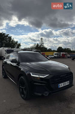 Внедорожник / Кроссовер Audi Q8 2018 в 