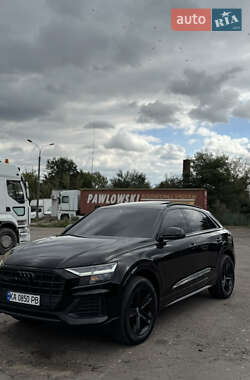 Внедорожник / Кроссовер Audi Q8 2018 в 