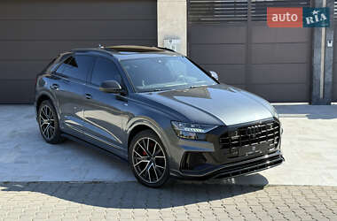 Внедорожник / Кроссовер Audi Q8 2019 в 