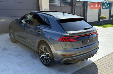 Внедорожник / Кроссовер Audi Q8 2019 в 