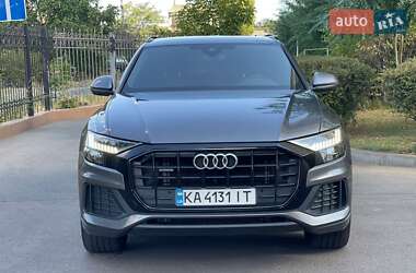 Внедорожник / Кроссовер Audi Q8 2023 в 