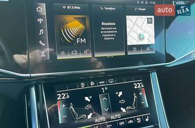 Внедорожник / Кроссовер Audi Q8 2023 в 