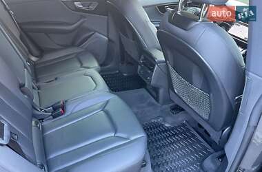 Внедорожник / Кроссовер Audi Q8 2023 в 