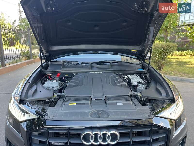 Внедорожник / Кроссовер Audi Q8 2023 в Одессе