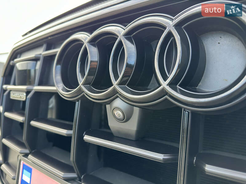 Внедорожник / Кроссовер Audi Q8 2019 в Ивано-Франковске