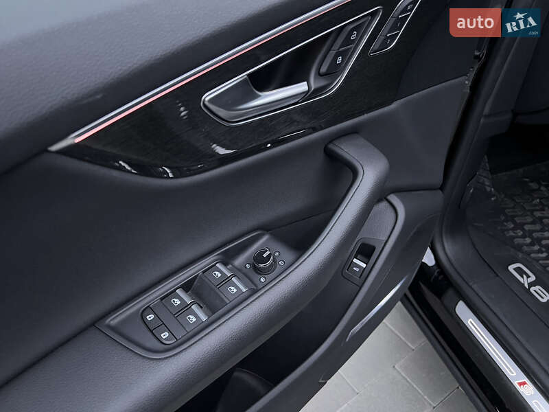Внедорожник / Кроссовер Audi Q8 2021 в Хмельницком