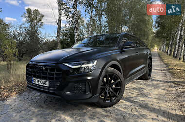 Внедорожник / Кроссовер Audi Q8 2022 в 