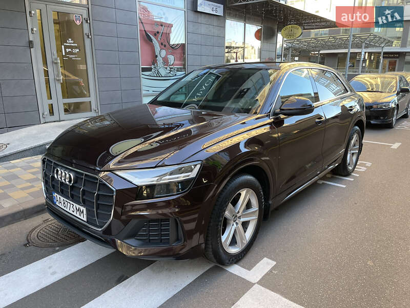 Внедорожник / Кроссовер Audi Q8 2019 в Киеве
