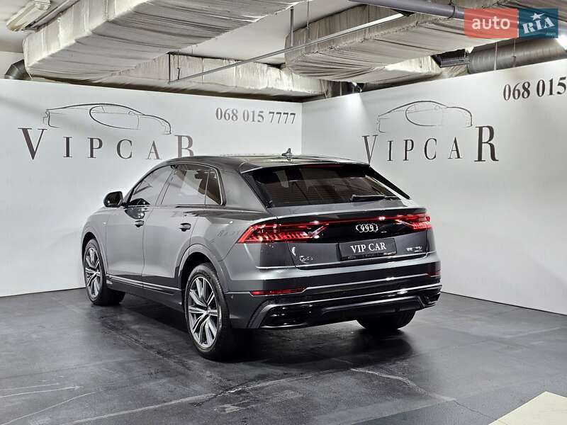 Внедорожник / Кроссовер Audi Q8 2018 в Киеве