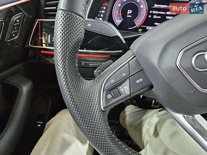 Внедорожник / Кроссовер Audi Q8 2018 в Киеве