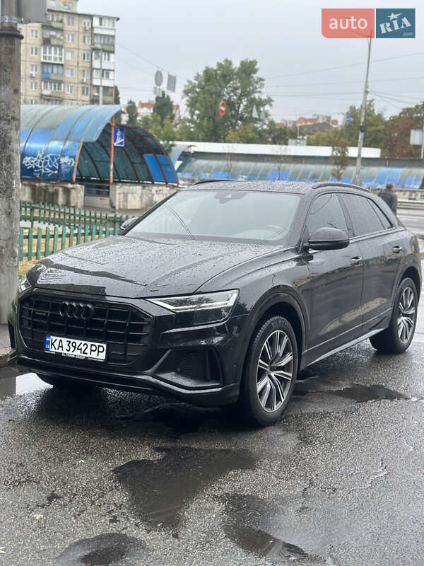 Внедорожник / Кроссовер Audi Q8 2018 в Киеве