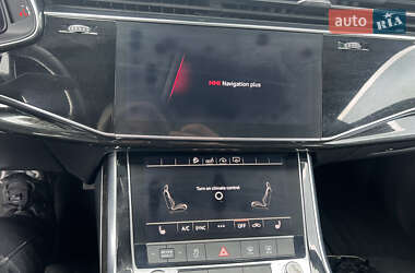 Внедорожник / Кроссовер Audi Q8 2019 в 
