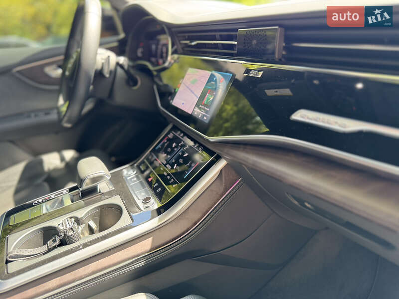 Внедорожник / Кроссовер Audi Q8 2018 в Киеве