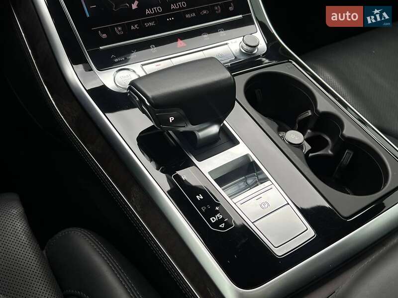 Внедорожник / Кроссовер Audi Q8 2018 в Киеве
