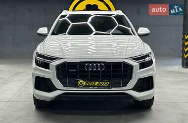 Внедорожник / Кроссовер Audi Q8 2018 в 