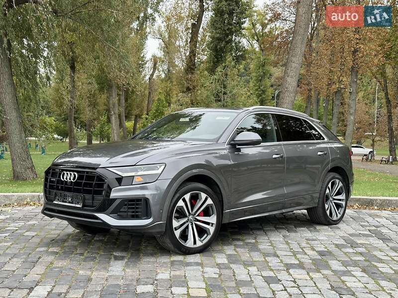Внедорожник / Кроссовер Audi Q8 2019 в Киеве