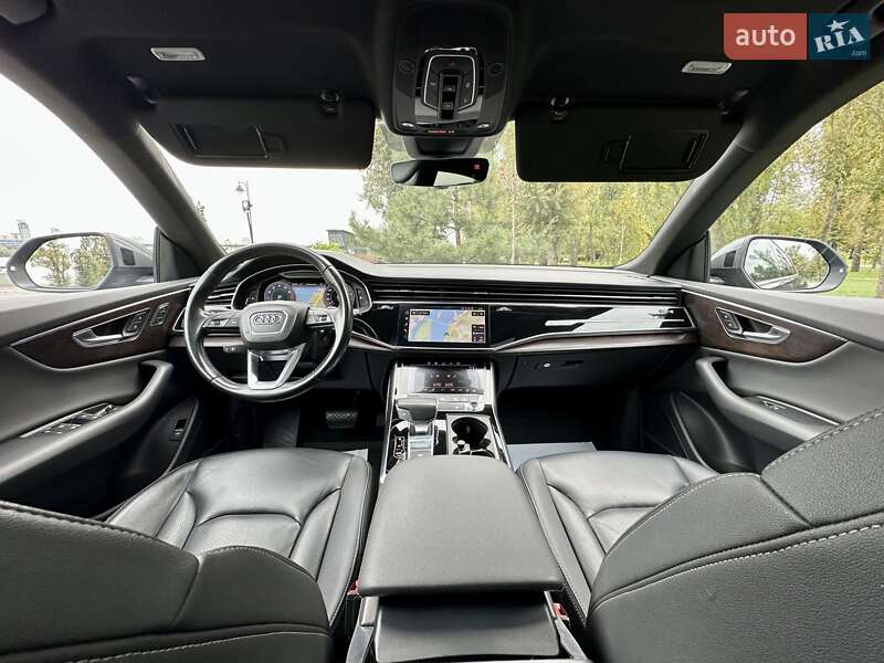 Внедорожник / Кроссовер Audi Q8 2019 в Киеве