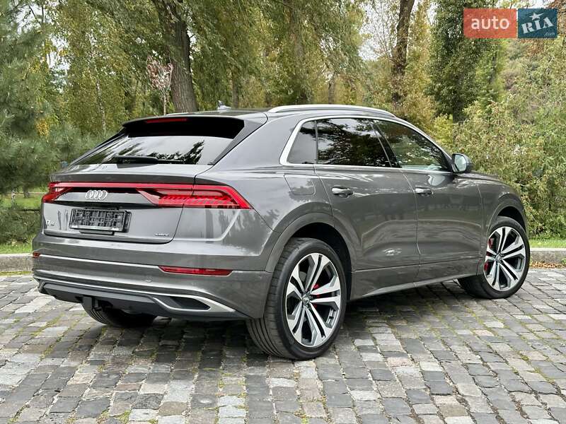 Внедорожник / Кроссовер Audi Q8 2019 в Киеве