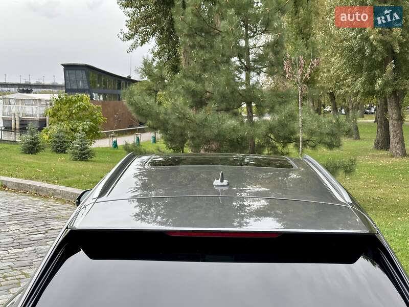 Внедорожник / Кроссовер Audi Q8 2019 в Киеве
