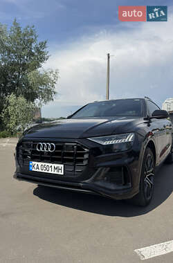 Позашляховик / Кросовер Audi Q8 2018 в 