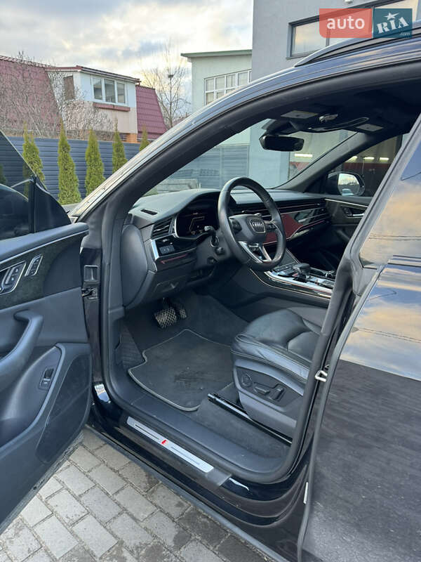 Внедорожник / Кроссовер Audi Q8 2018 в Киеве