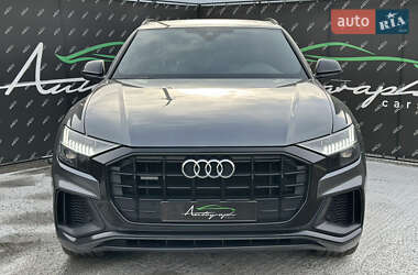 Внедорожник / Кроссовер Audi Q8 2018 в 