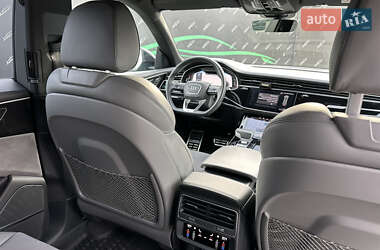 Внедорожник / Кроссовер Audi Q8 2018 в 