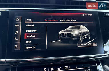 Позашляховик / Кросовер Audi Q8 2019 в 