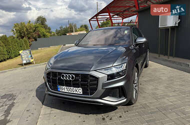 Внедорожник / Кроссовер Audi Q8 2019 в 