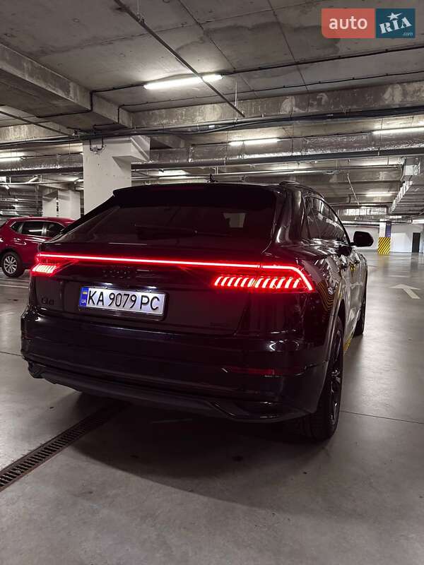 Внедорожник / Кроссовер Audi Q8 2018 в Киеве